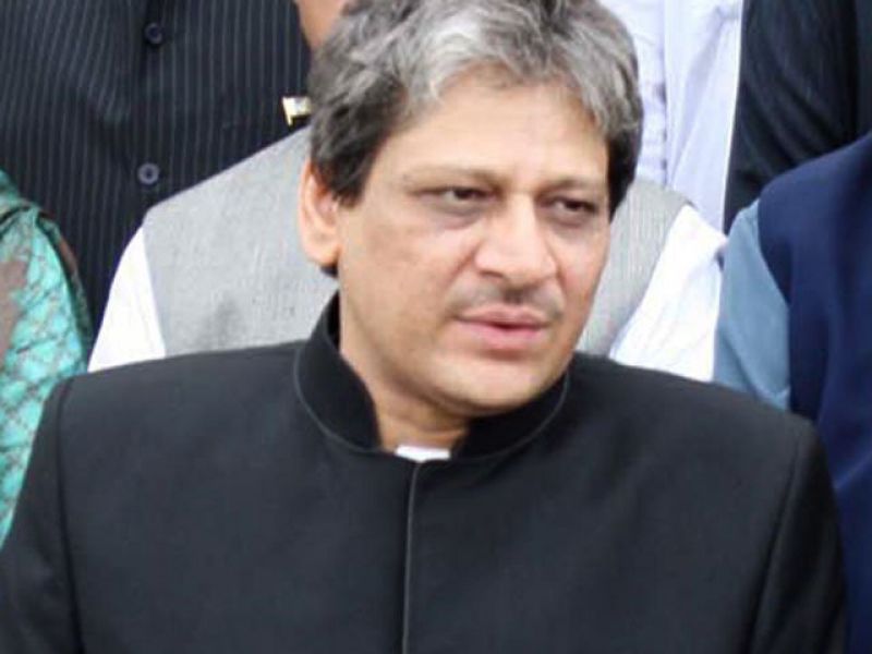 news-1468900457-8873_large